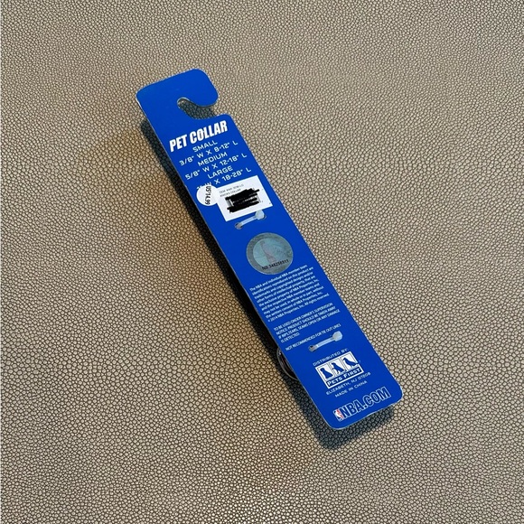 Dog Clothing and Collar Large Dog - Picture 2 of 4